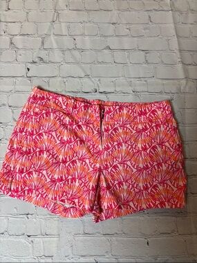Vineyard Vines Pink and Orange Shell-Print Women’s Shorts (0003)